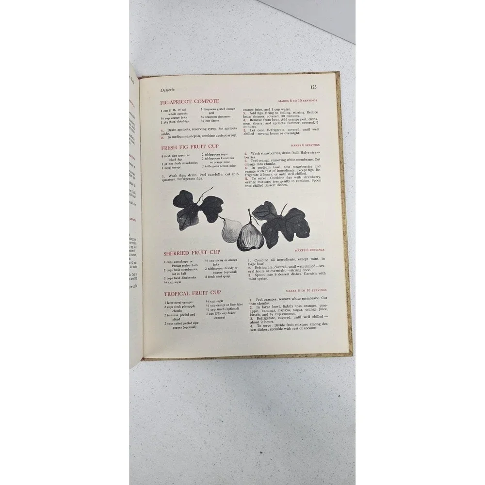 McCall's Barbecue Cookbook‎ 1965 Vintage Grill Recipes Random House 132 Pages